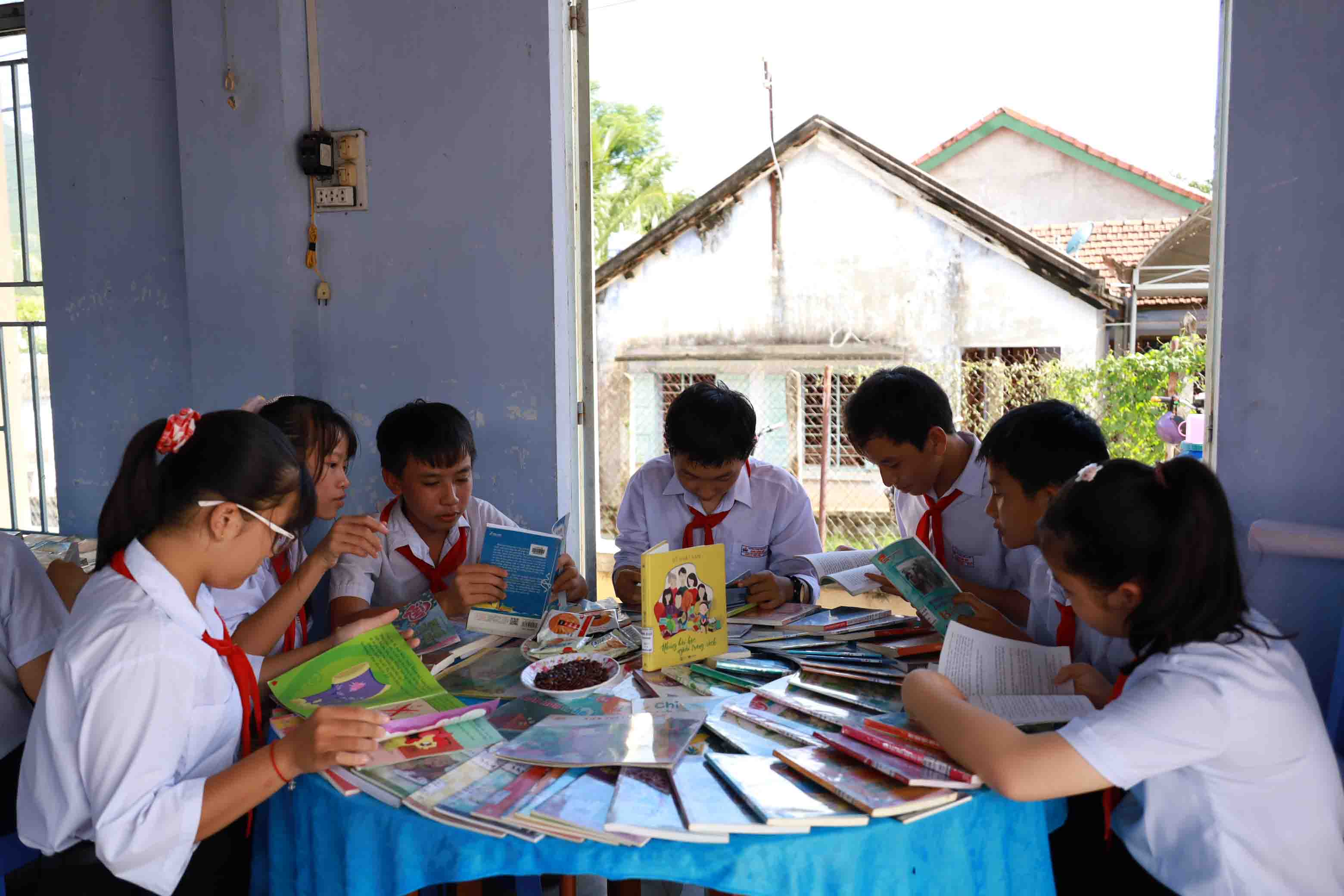 Tích cực thực hiện xây dựng xã hội học tập