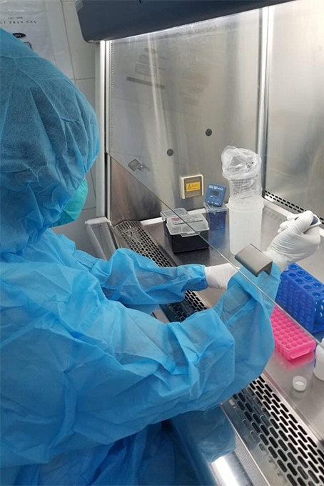 Lấy mẫu xét nghiệm RT-PCR tại Khánh Hòa