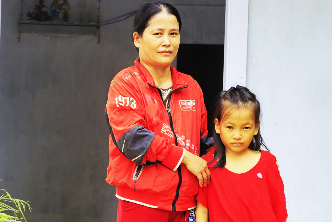 Anh Thu and her mother