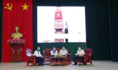 Tọa đàm "Thanh niên Hải quân tiếp bước huyền thoại Đường Hồ Chí Minh trên biển"
