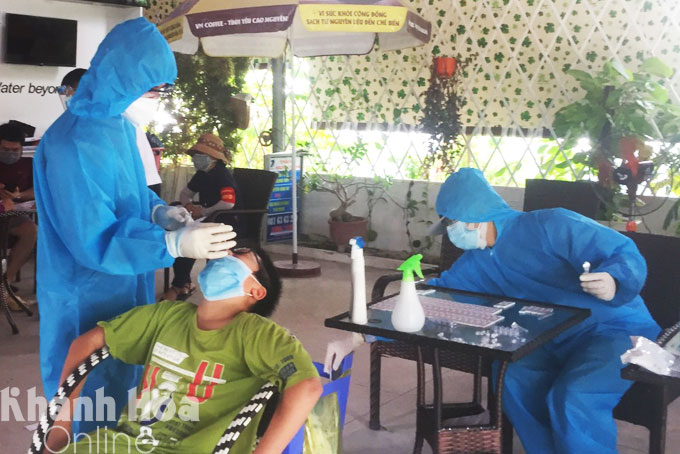 Từ 7 giờ đến 17 giờ ngày 24-10, Khánh Hòa ghi nhận thêm 31 ca dương tính với SARS-CoV-2