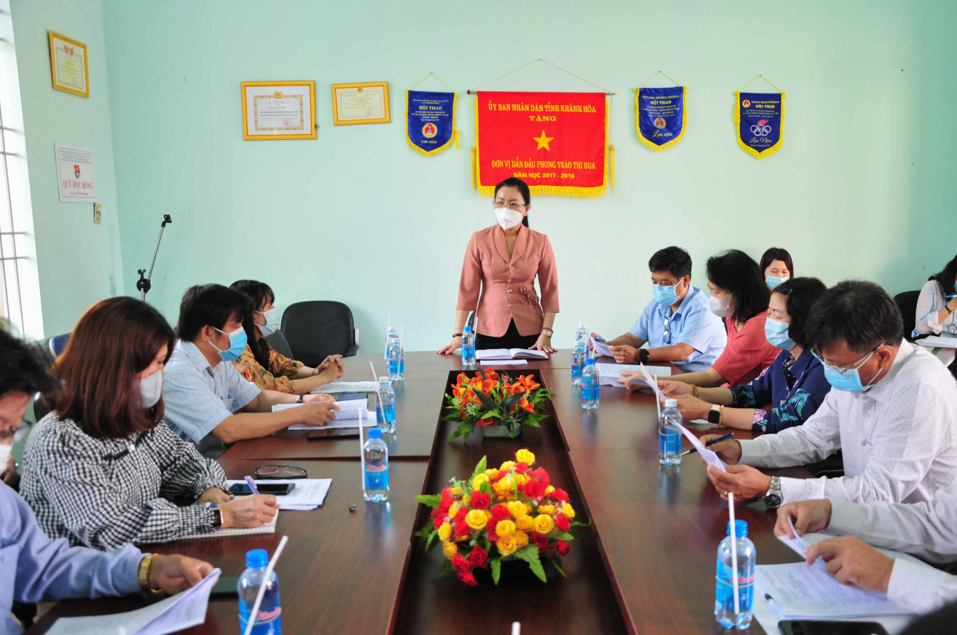 Đoàn làm việc với lãnh đạo Trường Trung cấp nghề Dân tộc nội trú Khánh Vĩnh