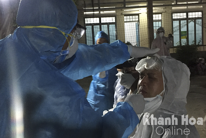 Từ 7 giờ đến 17 giờ ngày 7-11, Khánh Hòa ghi nhận thêm 50 ca dương tính với SARS-CoV-2