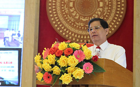 Ông Nguyễn Tấn Tuân phát biểu.