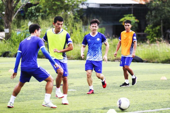Cầu thủ Lê Tấn Tài trong màu áo Khánh Hòa FC mùa giải 2022.