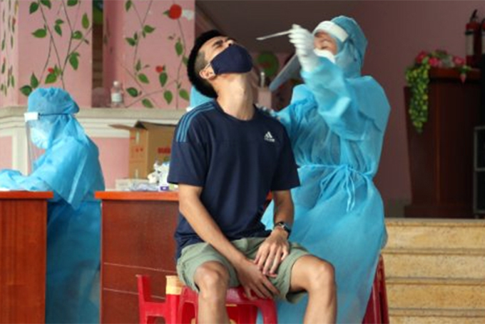 Từ 7 giờ đến 17 giờ ngày 5-12, Khánh Hòa ghi nhận thêm 358 ca dương tính với SARS-CoV-2