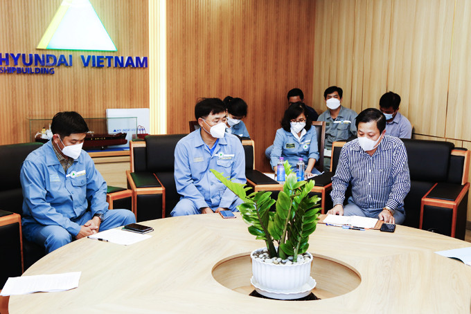 Ông Hà Quốc Trị kiểm công tác phòng, chống dịch Covid-19  tại Công ty TNHH Đóng tàu Hyundai Việt Nam