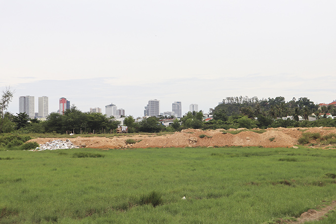 Việc chậm bàn giao mặt bằng tại Dự án Khu tái định cư Ngọc Hiệp: Xem xét bồi thường thiệt hại cho nhà thầu