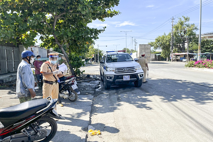 Công an TP. Cam Ranh: Năm 2021, xử lý 1.436 trường hợp vi phạm giao thông đường bộ