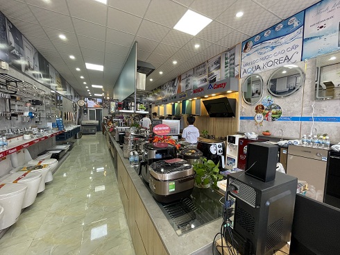 Chi nhánh thứ 4 tại Vạn Giã, Vạn Ninh có đầy đủ các thương hiệu nổi tiếng về thiết bị bếp, thiết bị nhà tắm.