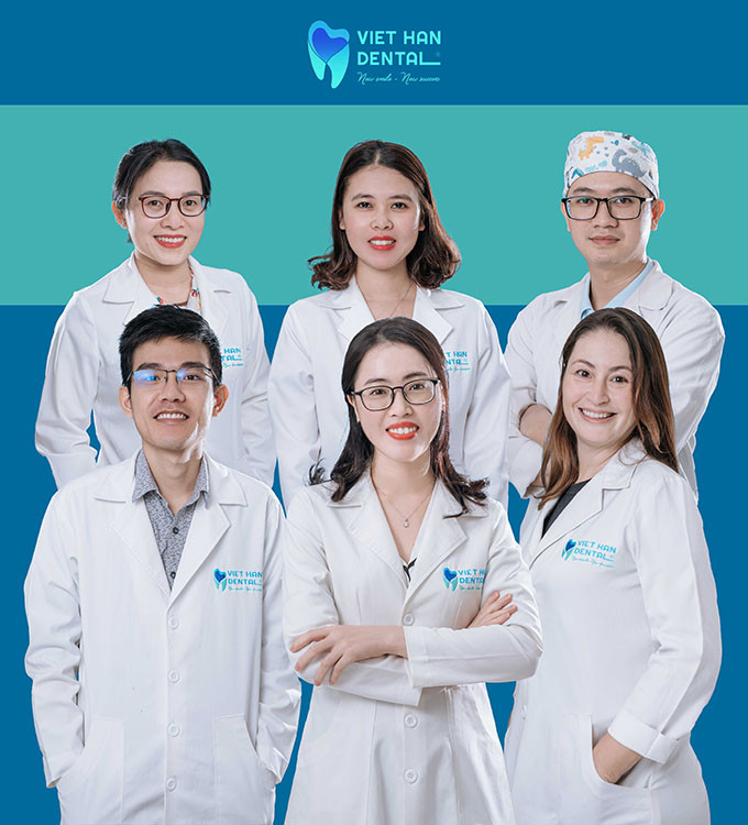 Đội ngũ bác sĩ và chuyên gia tại Nha khoa Việt Hàn Nha Trang.