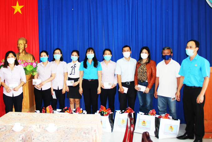 Công đoàn ngành Giao thông vận tải: Quan tâm hỗ trợ người lao động