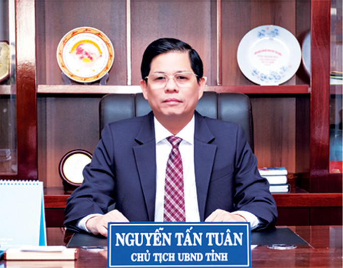 Ông Nguyễn Tấn Tuân - Phó Bí thư Tỉnh ủy, Chủ tịch UBND tỉnh Khánh Hòa