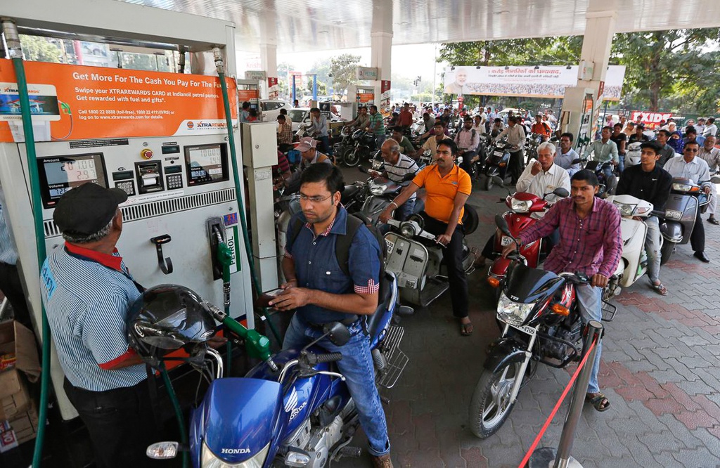 Thị trường xe máy tại Ấn Độ không khác gì Việt Nam. Ảnh: Mashable