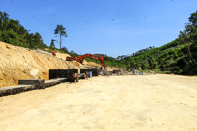 Giải "cơn khát" cho vùng hạn