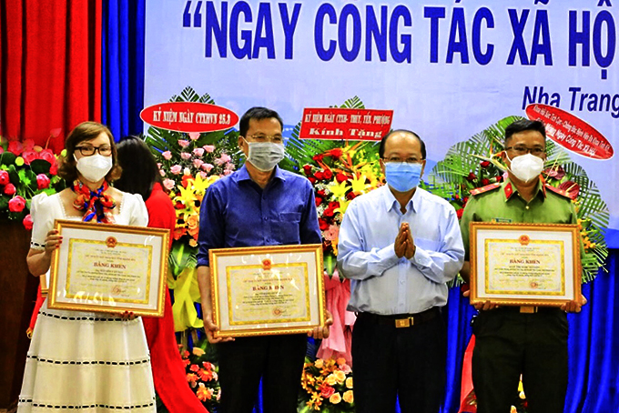 Bệnh viện Đa khoa tỉnh Khánh Hòa kỷ niệm ngày Công tác xã hội Việt Nam