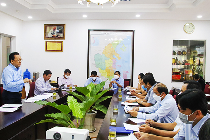 Ông Lê Hữu Hoàng - Phó Chủ tịch Thường trực UBND tỉnh: Chỉ đạo tháo gỡ khó khăn cho các cụm công nghiệp