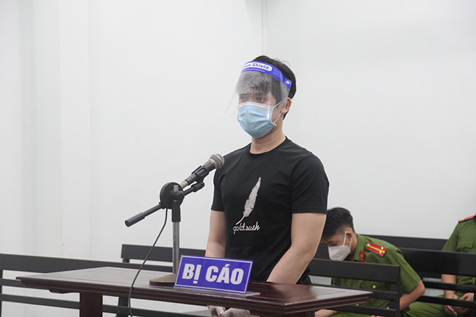 Can ngăn bạn, bị đánh trọng thương