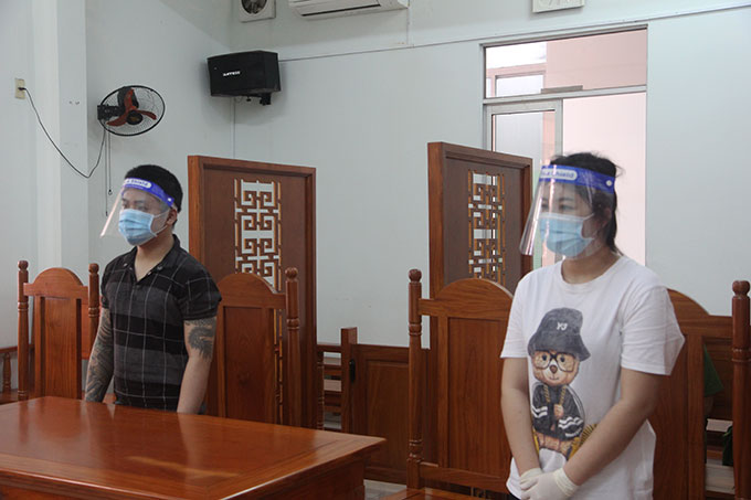 Buôn ma túy, cả nhà vào tù