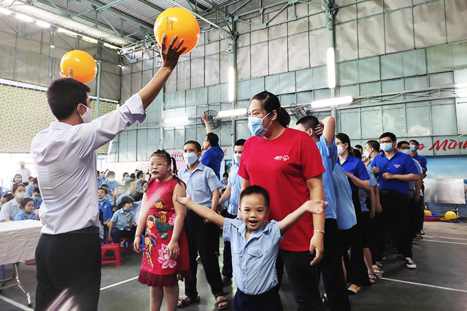 Trung tâm Phục hồi chức năng - Giáo dục trẻ em khuyết tật tỉnh: Kỷ niệm Ngày Người khuyết tật Việt Nam