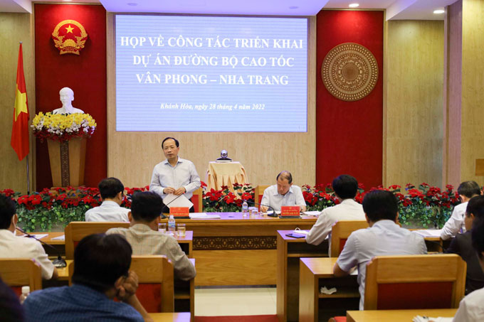 Nguyễn Duy Lâm phát biểu tại buổi làm việc.