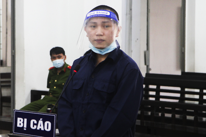 Đâm người vì xích mích chuyện nhìn đểu