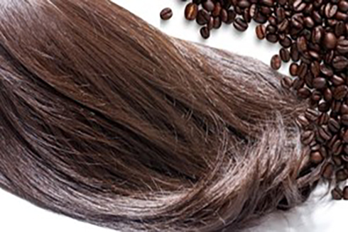 4 cách giúp tóc mọc đen bóng bằng cà phê