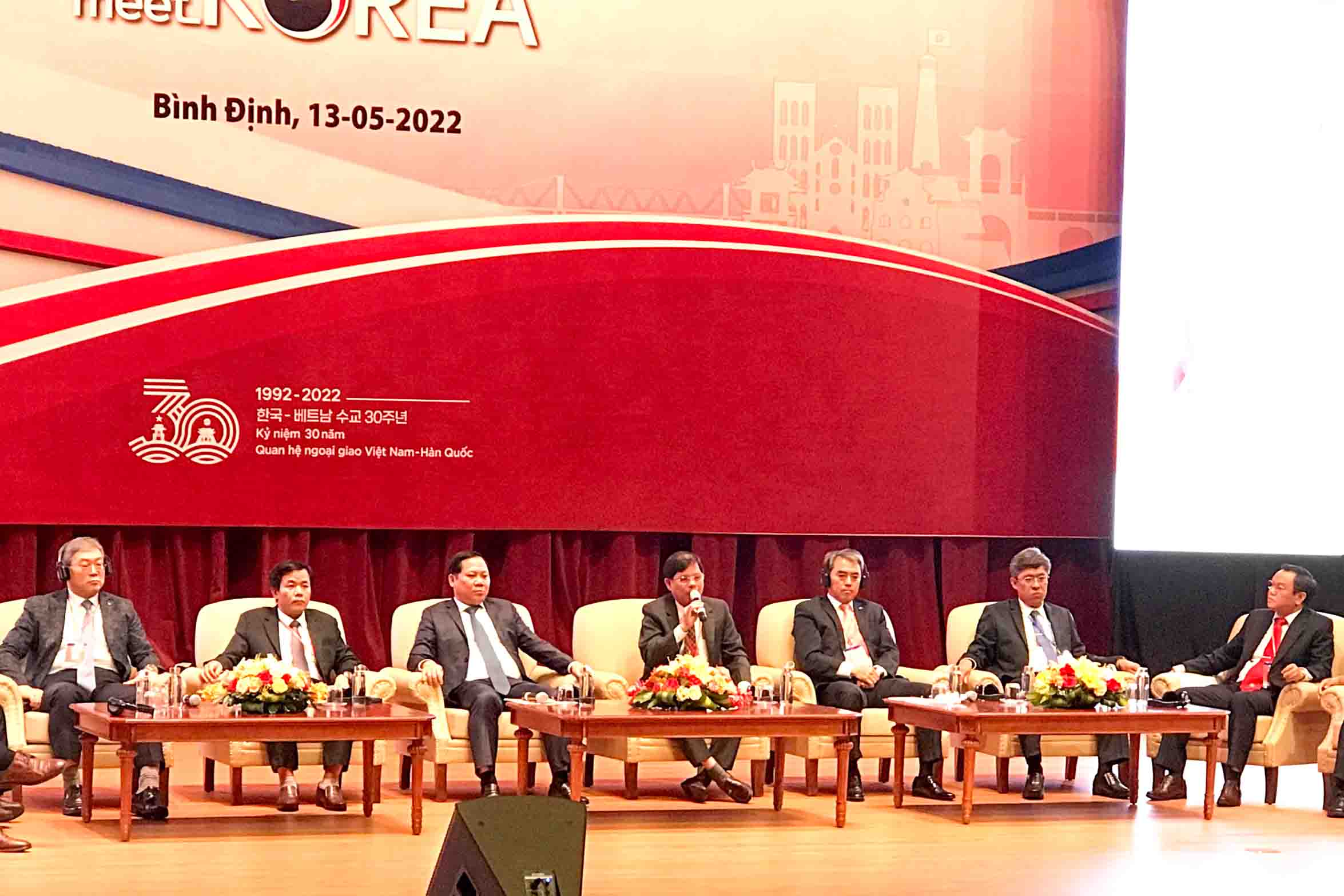 Chủ tịch UBND tỉnh Nguyễn Tấn Tuân tham dự hội nghị Gặp gỡ Hàn Quốc