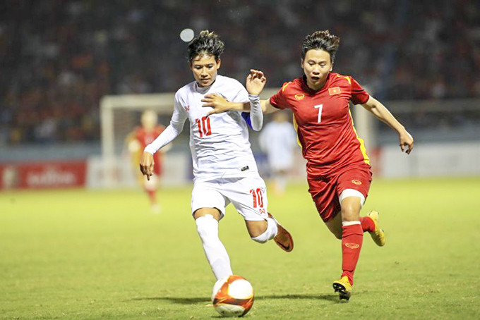Đội tuyển nữ Việt Nam trong trận đấu với nữ Myanmar
