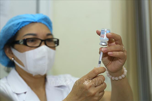 Sẽ cung cấp đủ vaccine phòng COVID-19 cho các địa phương để tiêm mũi 4