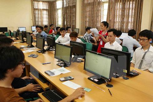 Cơ sở giáo dục nào nào được tổ chức thi đánh giá năng lực ngoại ngữ?