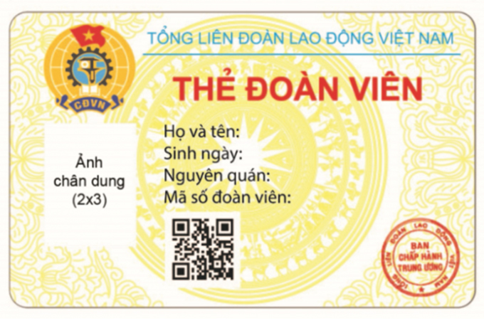 Công đoàn Sở Lao động - Thương binh và Xã hội Khánh Hòa trao 622 thẻ đoàn viên mới