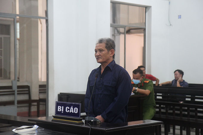 Chém vợ vì ghen tuông mù quáng