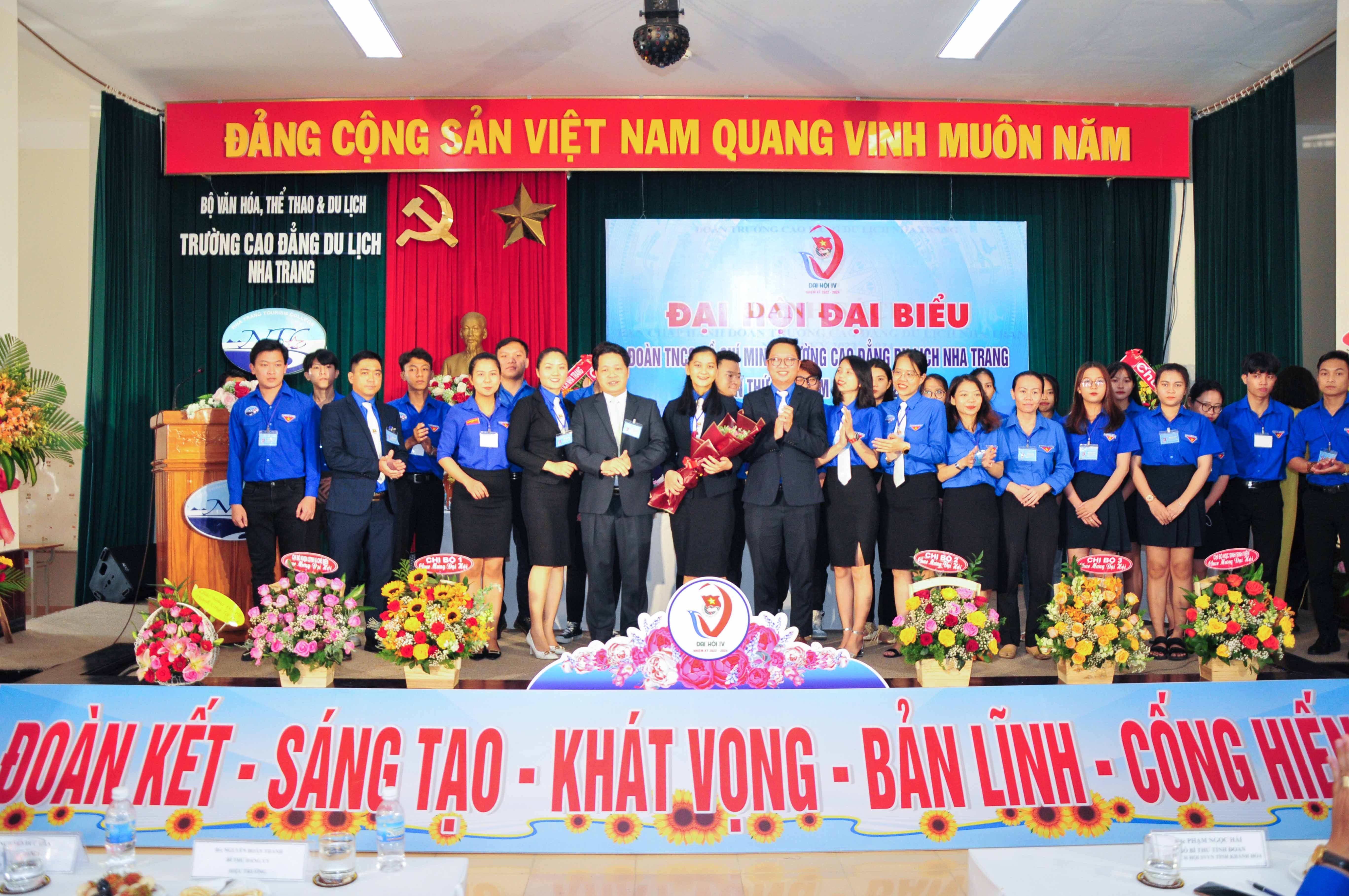 Đại hội đại biểu Đoàn trường Cao đẳng Du lịch Nha Trang lần thứ IV