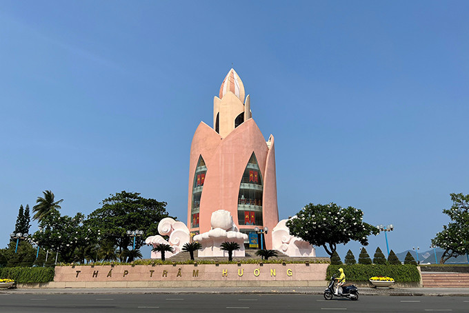 Tháp Trầm Hương hiện nay.