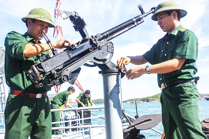 Công tác bảo dưỡng vũ khí, trang thiết bị kỹ thuật trên tàu luôn được Bộ đội Biên phòng tỉnh đặc biệt chú trọng.