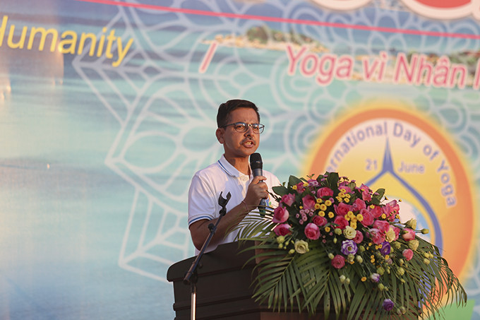Đại sứ Pranay Verma đánh giá cao sự quan tâm của lãnh đạo UBND tỉnh Khánh Hòa đối với phong trào Yoga.