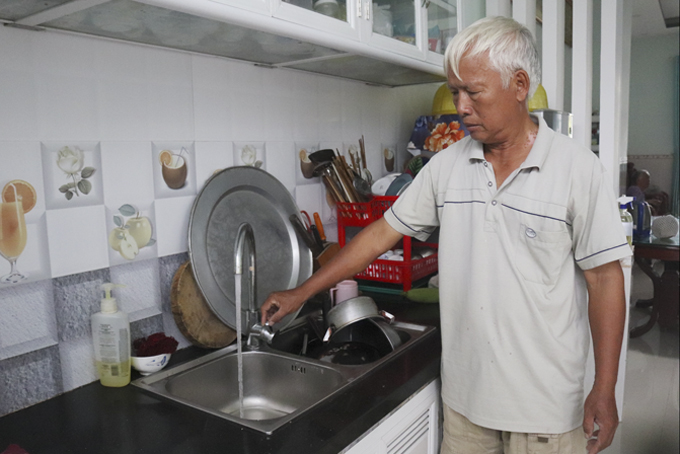 Khu đô thị Hoàng Long: Người dân mong được áp dụng giá nước sinh hoạt