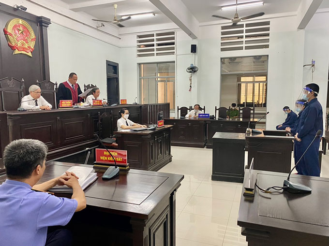 Cấu kết mua bán ma túy