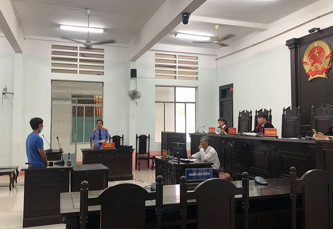 Tự ý điều khiển ô tô của người khác, gây tai nạn chết người