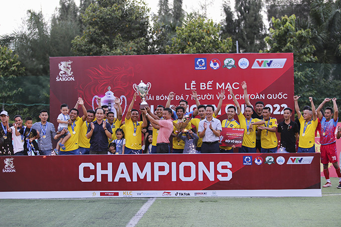 Đội Vạn Tín đăng quang chức vô địch KPL-S3.