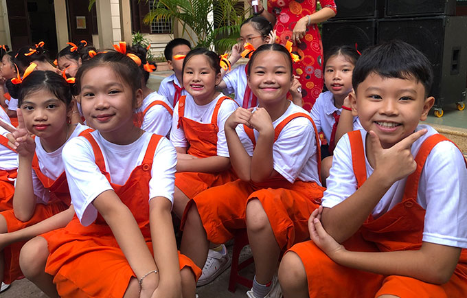 Niềm vui ngày khai trường của học sinh Trường Tiểu học Lộc Thọ.