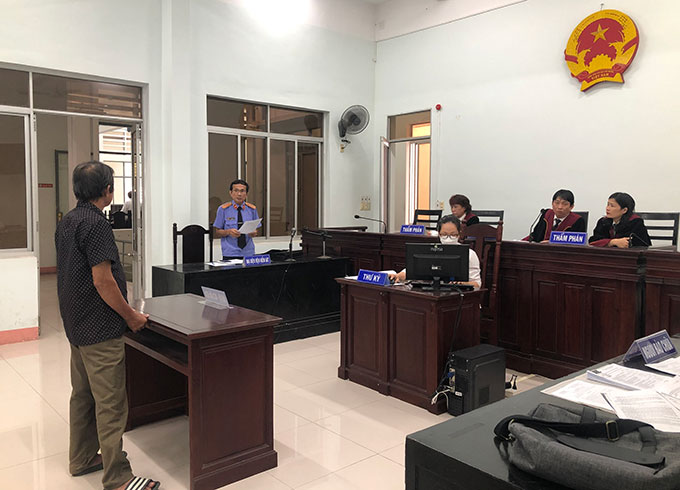 Xích mích, vật ngã người, dẫn tới tử vong