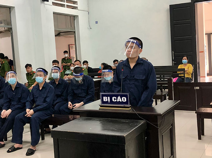 Xích mích tại quán karaoke, 1 người bị đánh chết