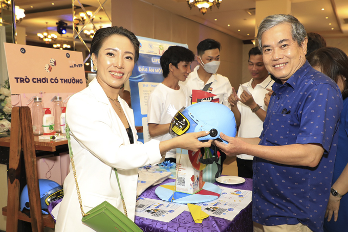 Nhiều hoạt động hỗ trợ người nhiễm HIV