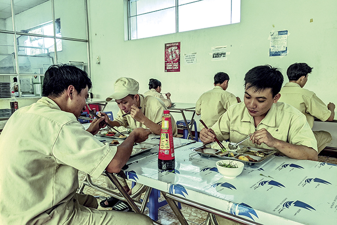 Đảm bảo bữa ăn ca cho người lao động