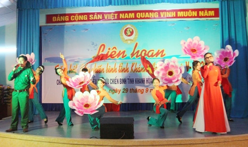 Tiết mục  "Nét đẹp xứ Ninh " của Đoàn CCB thị xã Ninh Hòa.