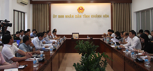 Quang cảnh tại buổi làm việc của Đoàn công tác Bộ Nông nghiệp và Phát triển nông thôn với UBND tỉnh Khánh Hòa.