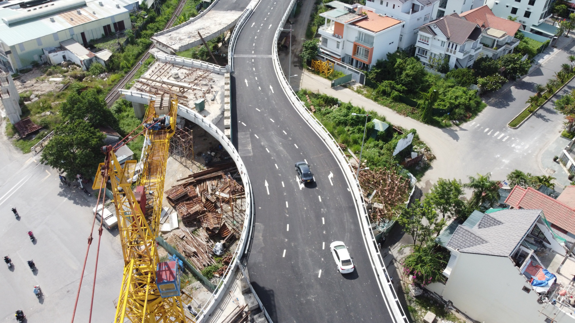 Dự án nút giao thông Ngọc Hội tổng vốn 1.250 tỷ đồng là một trong những dự án giao thông quan trọng tại TP Nha Trang, tỉnh Khánh Hòa, do Công ty Cổ phần Đầu tư Phúc Sơn làm chủ đầu tư.