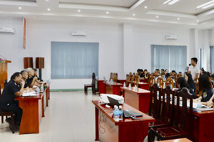 Tích cực hỗ trợ thủ tục hải quan cho doanh nghiệp